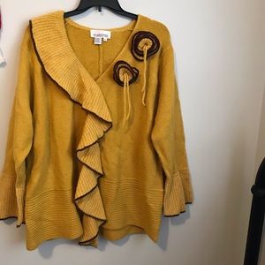 Mustard yellow cardigan sweater w/ flowers detail